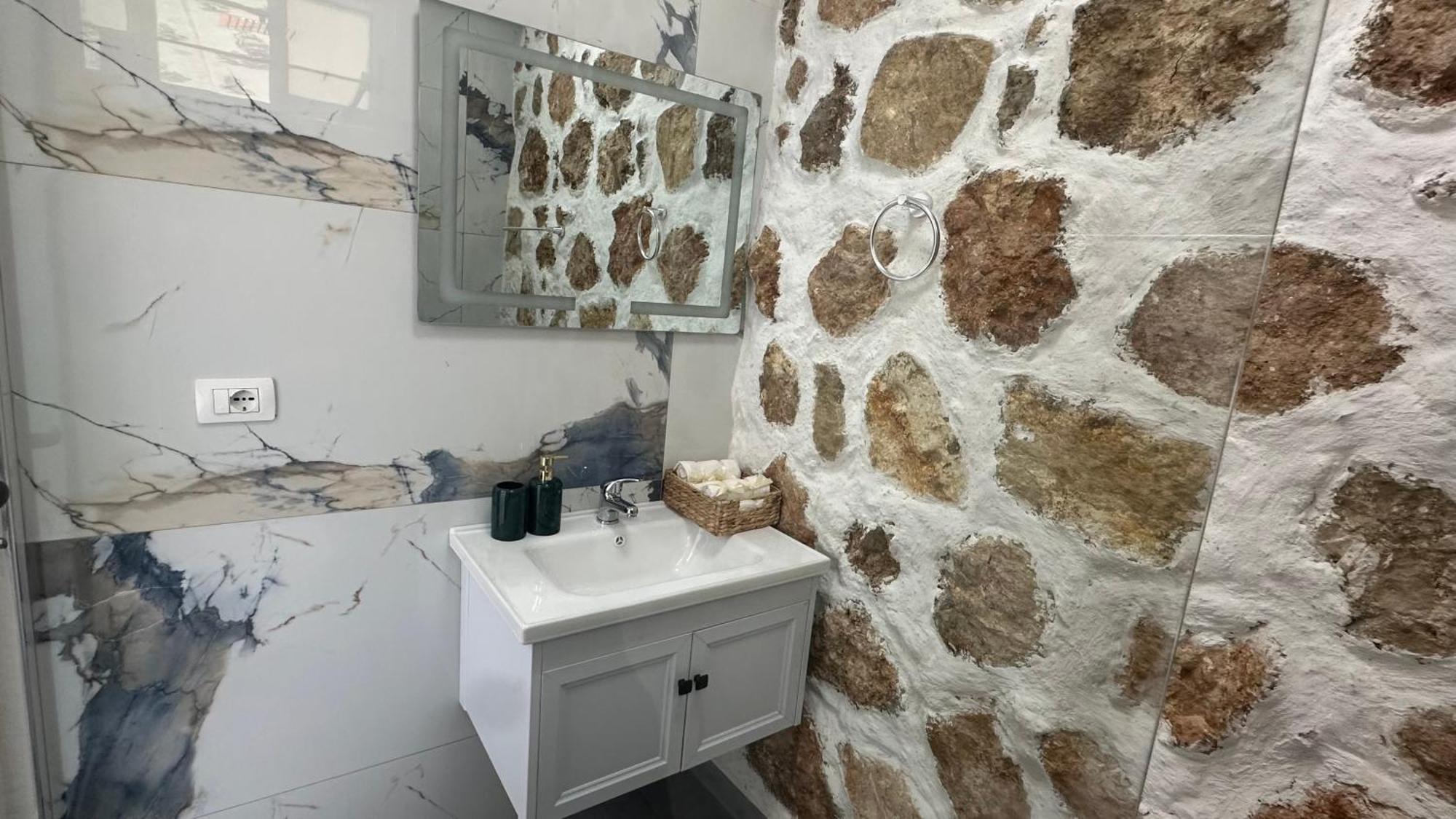 Firauni Holiday home